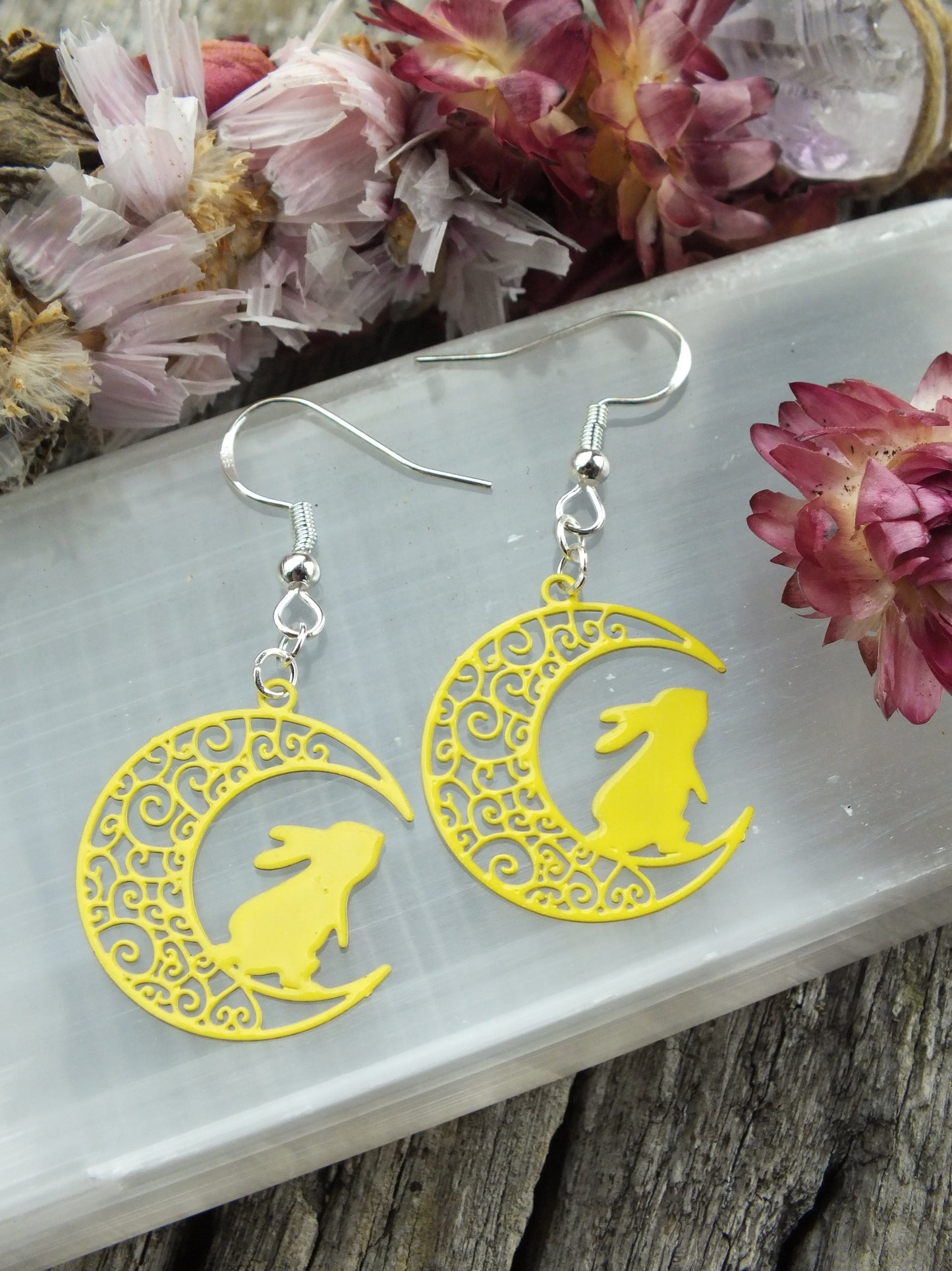 Filigree Moon Rabbit Earrings - Yellow