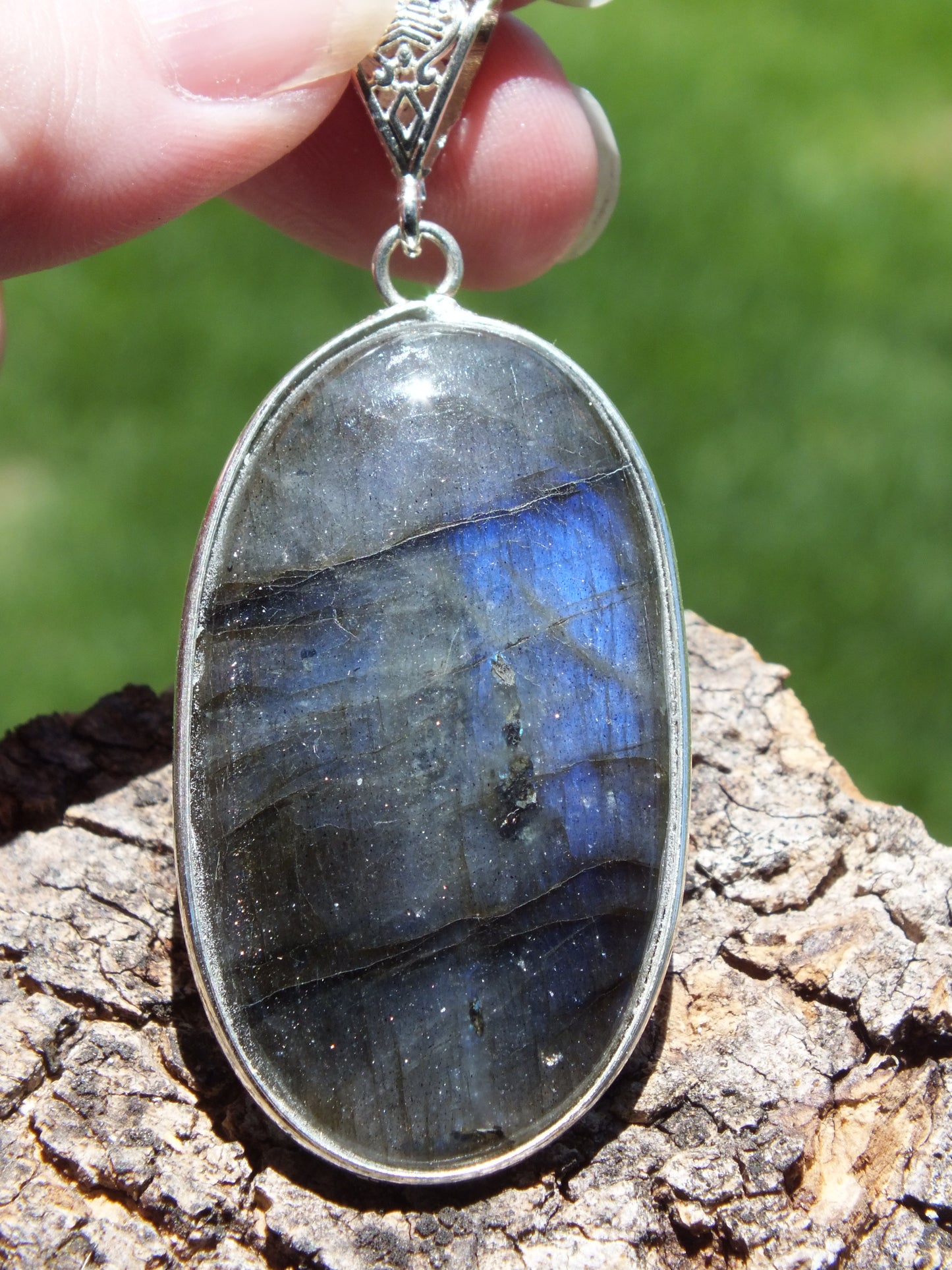 Silver Labradorite Pendant