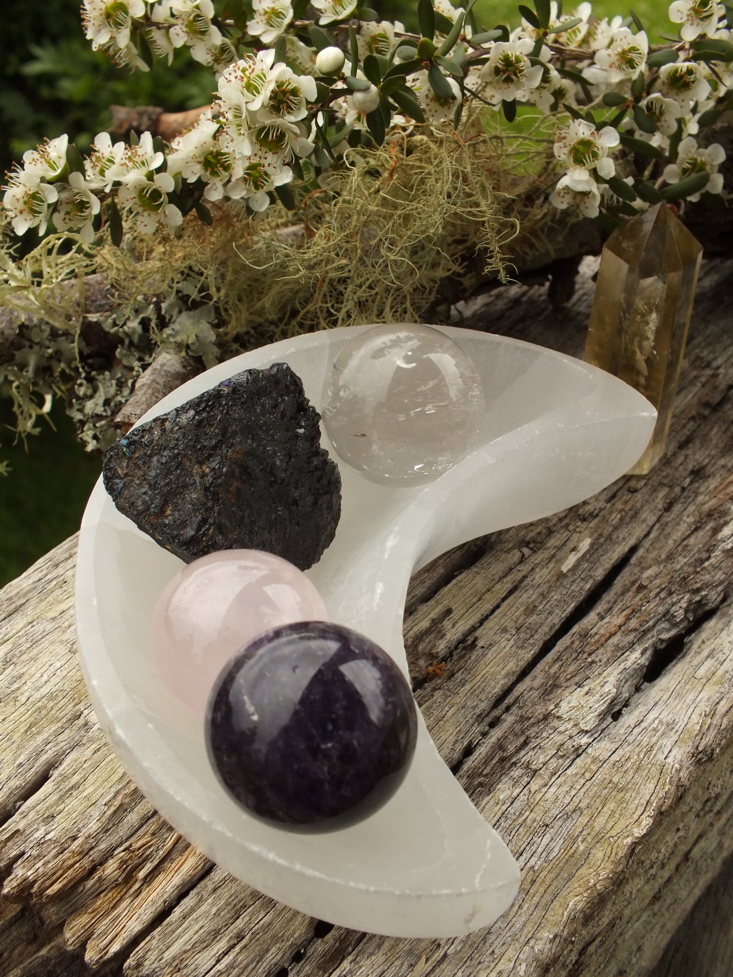 Onyx Castle's Crystal Healing For Beginers Kit
