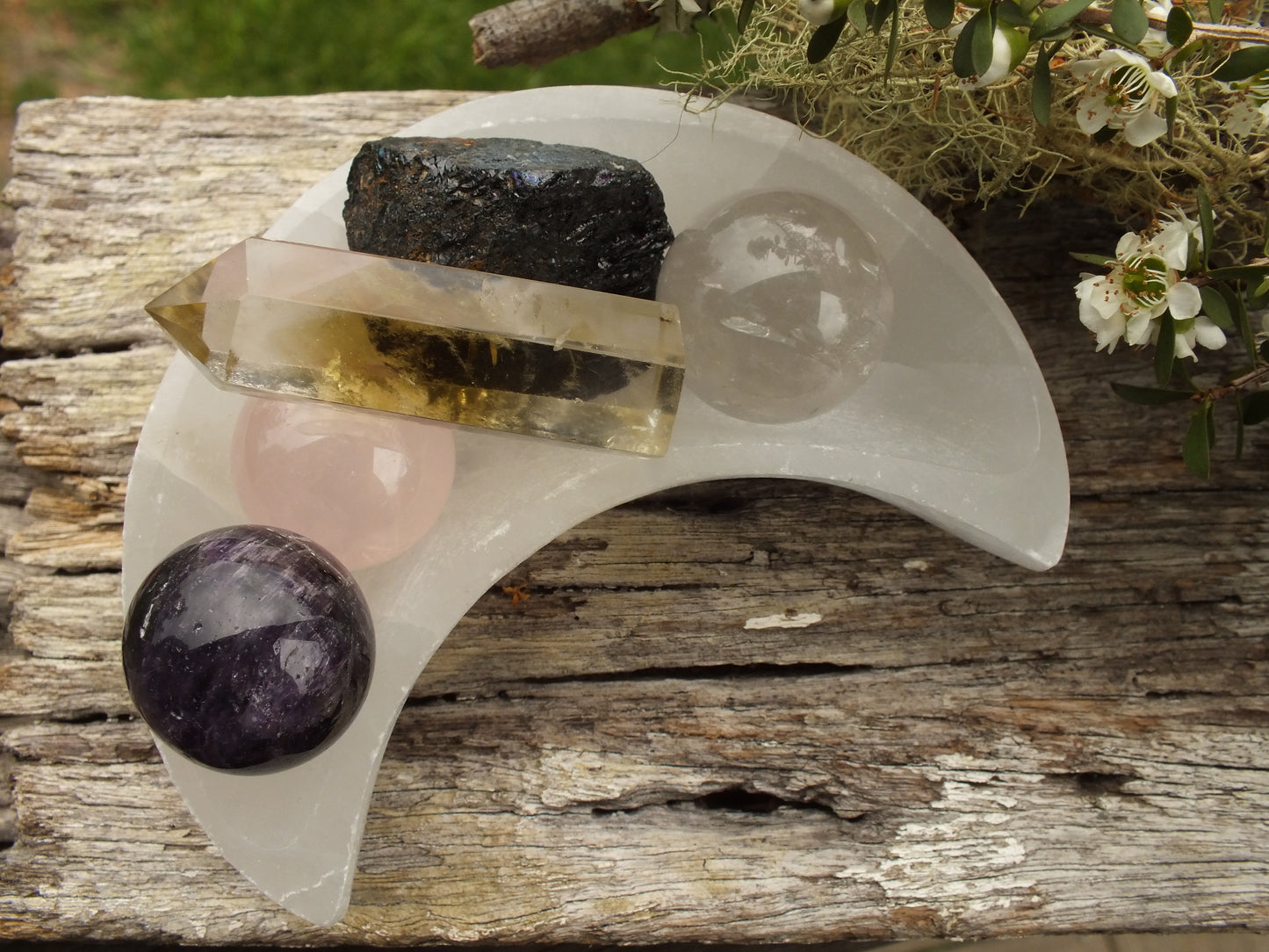 Onyx Castle's Crystal Healing For Beginers Kit