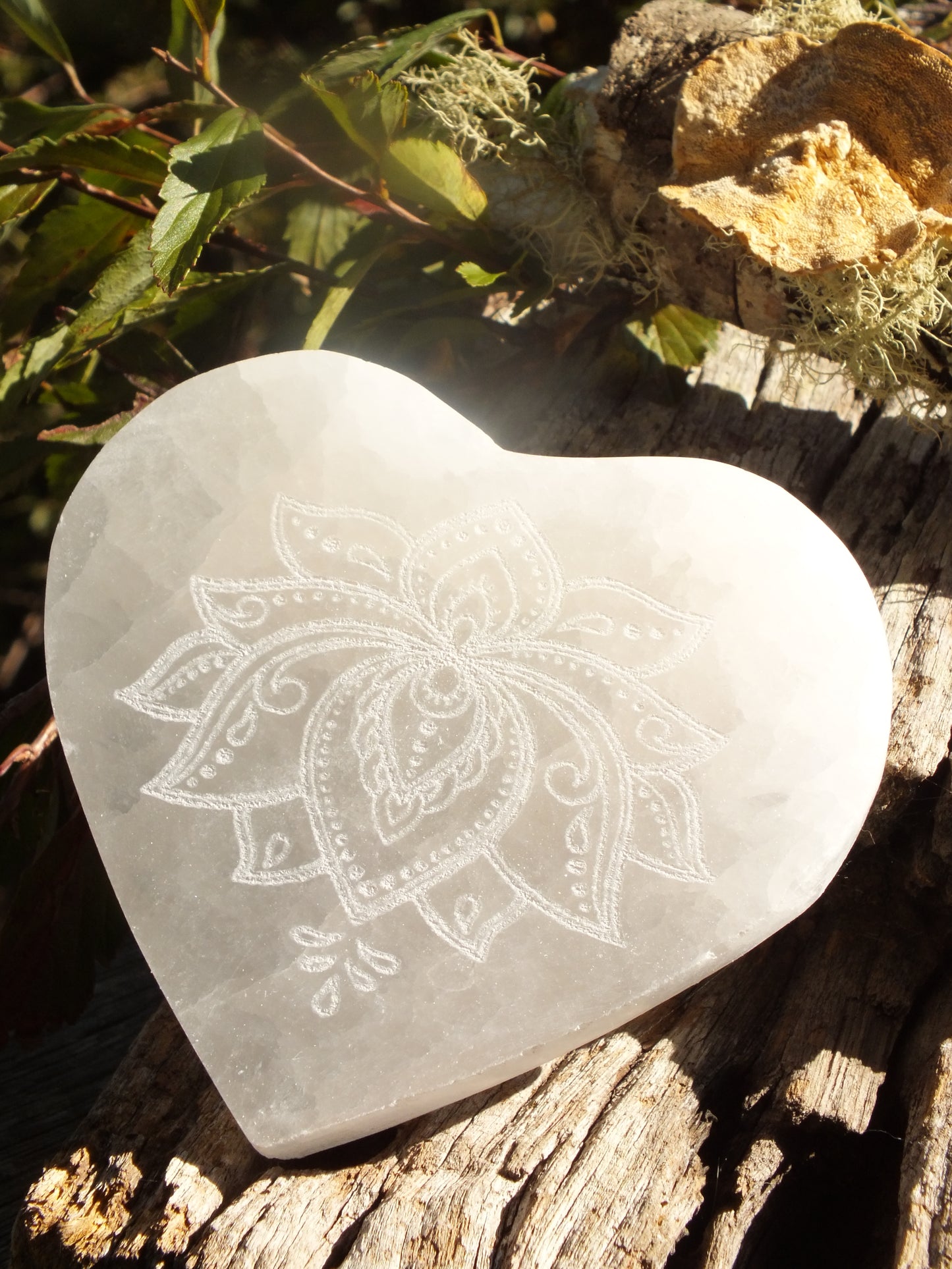 Selenite Lotus Heart Charging Plate