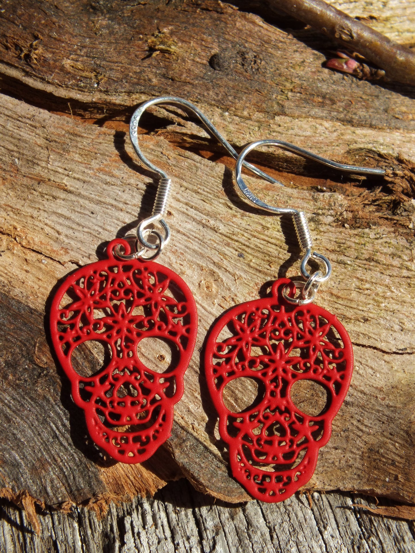 Filigree Skull Earrings (Crimson)