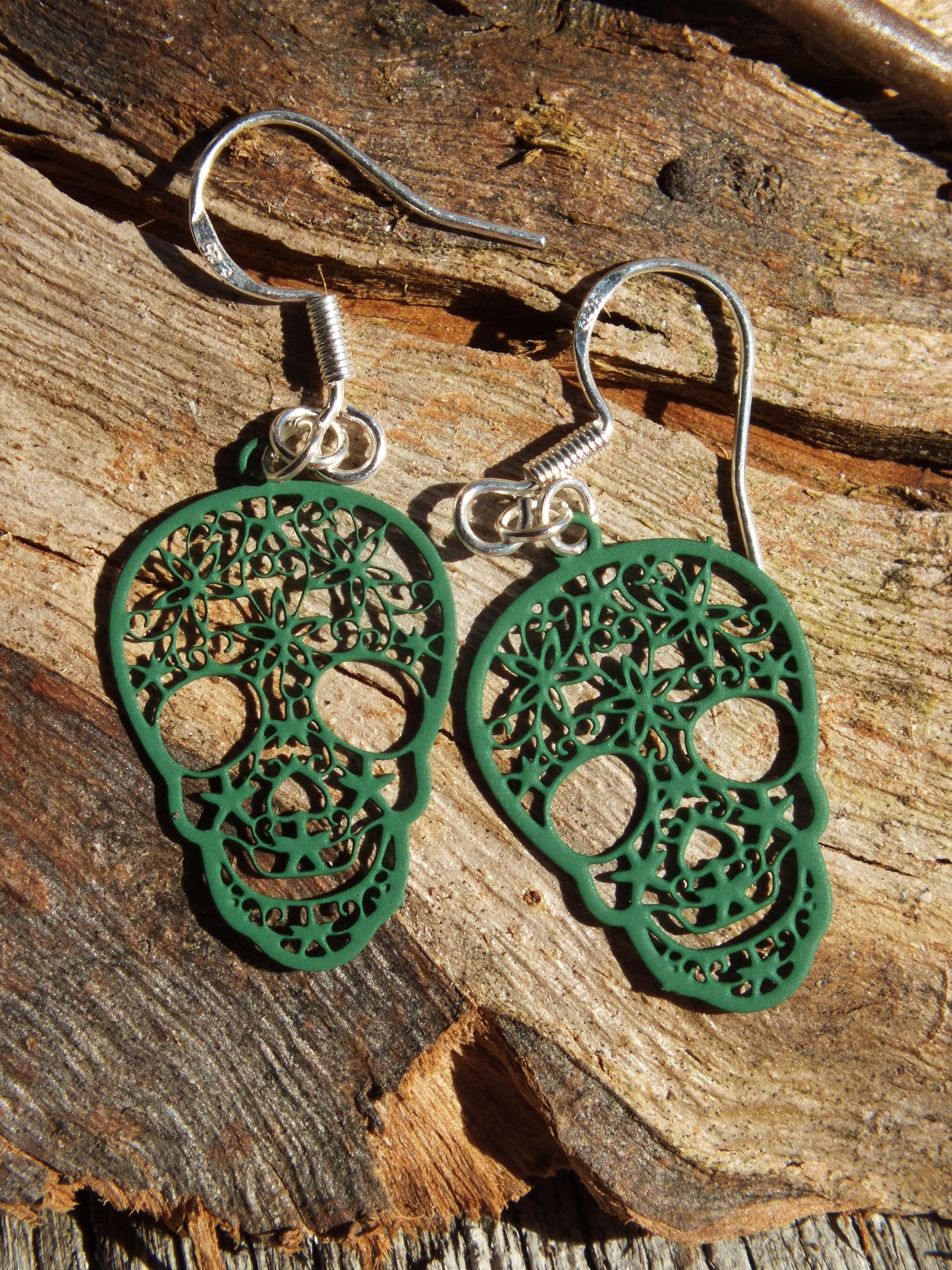 Filigree Skull Earrings (Pine)