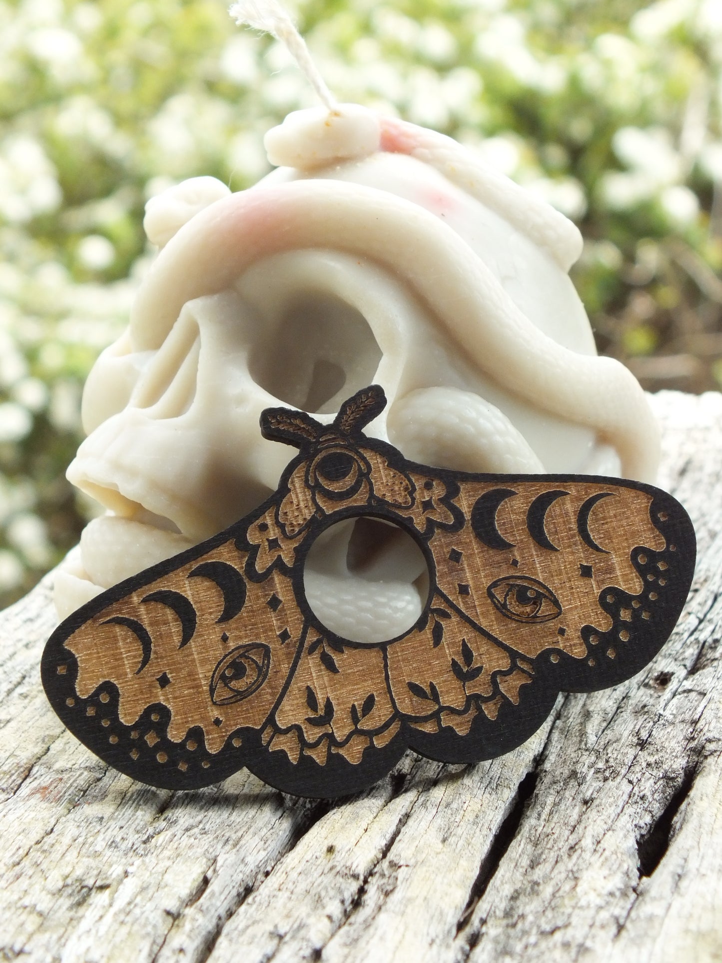 Wooden Sphere Stand - Moth