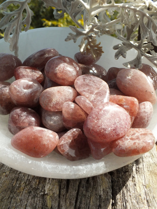 Strawberry Quartz Tumble Stone
