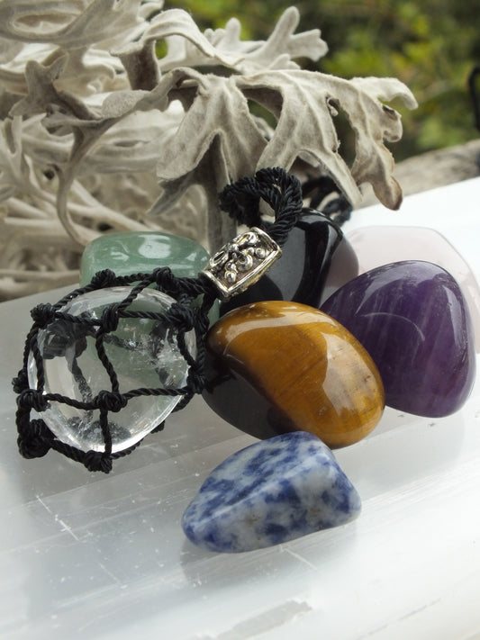 Macrame Cage Necklace Chakra Set – 7 Interchangeable Tumble Stones