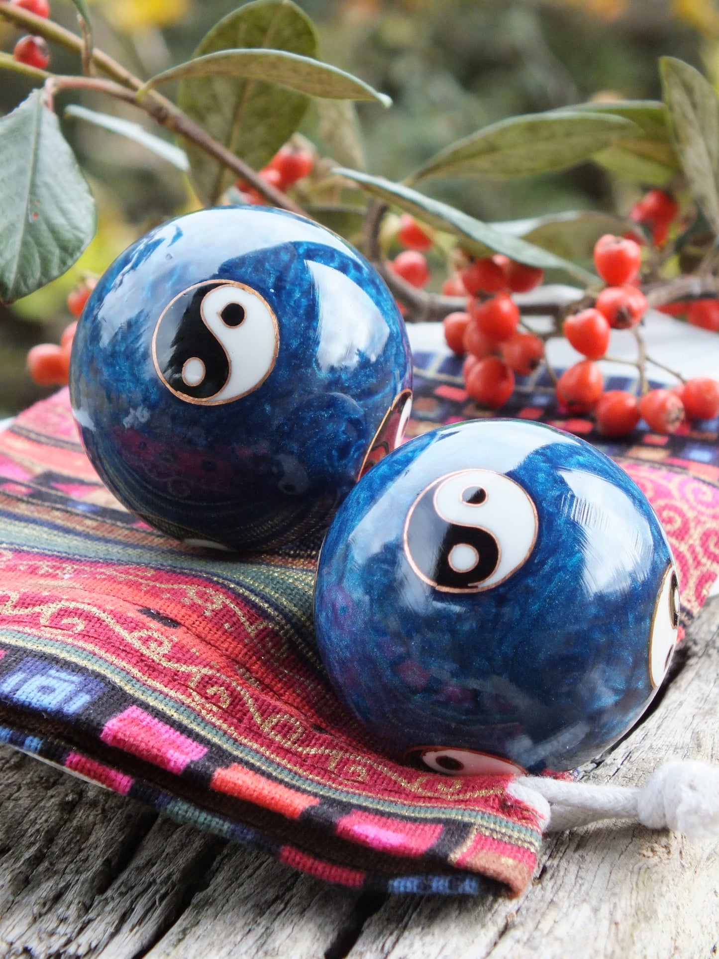 Yin Yang Baoding Balls (Blue/Small In Bag)
