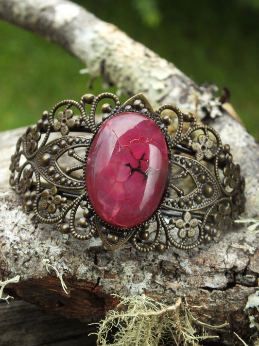 Antique Style Pink Dragon's Vein Agate Cabochon Bracelet